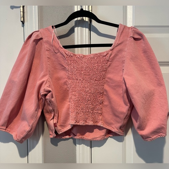NWOT: Levi’s pink denim crop top🌸💗 - Picture 6 of 9
